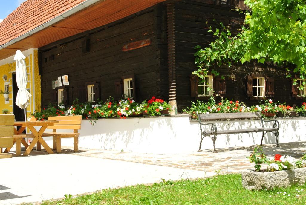 Weingut Primus Suedsteiermark Spielfeld Εξωτερικό φωτογραφία