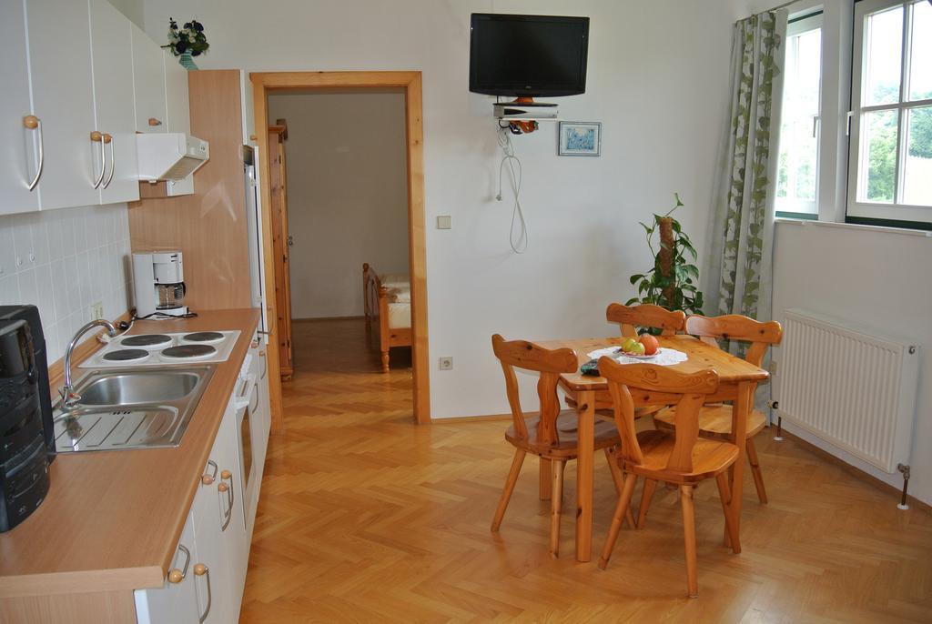 Weingut Primus Suedsteiermark Spielfeld Δωμάτιο φωτογραφία