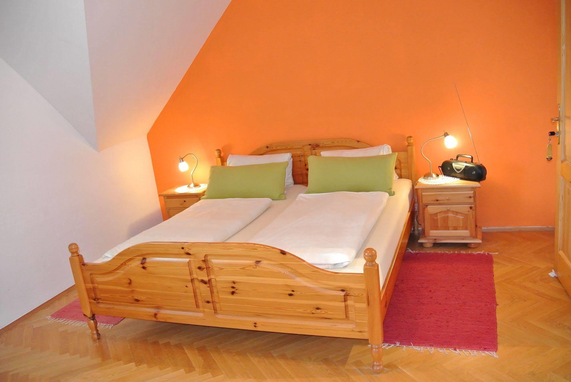 Weingut Primus Suedsteiermark Spielfeld Εξωτερικό φωτογραφία