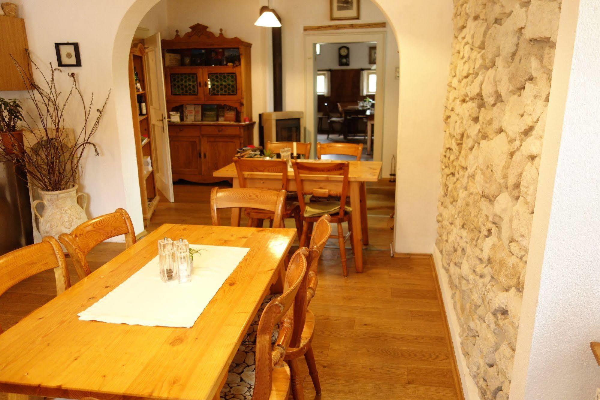 Weingut Primus Suedsteiermark Spielfeld Εξωτερικό φωτογραφία